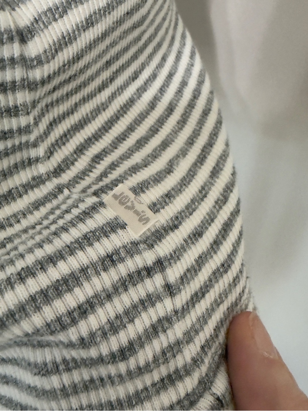 Levi's Essential Ribbed Striped Ringer Tank Top Contrast Trim - Picture 4 of 9